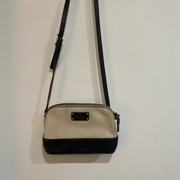 Kate Spade small handbag - Picture 2 of 2